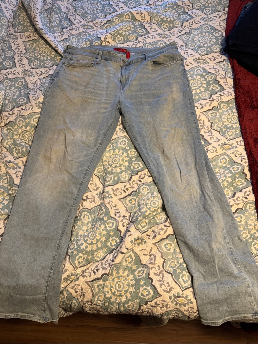 Guess Men's Slim Straight Jeans in Light Blue Wash - 38x32